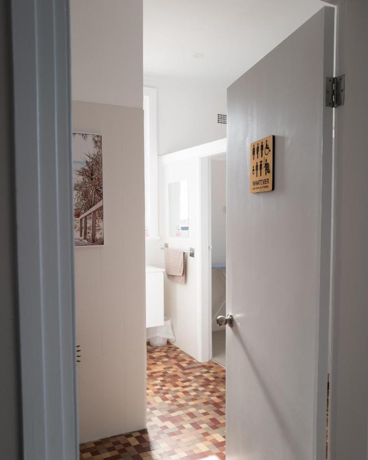 Seven Seas Hotel Carrington Екстер'єр фото